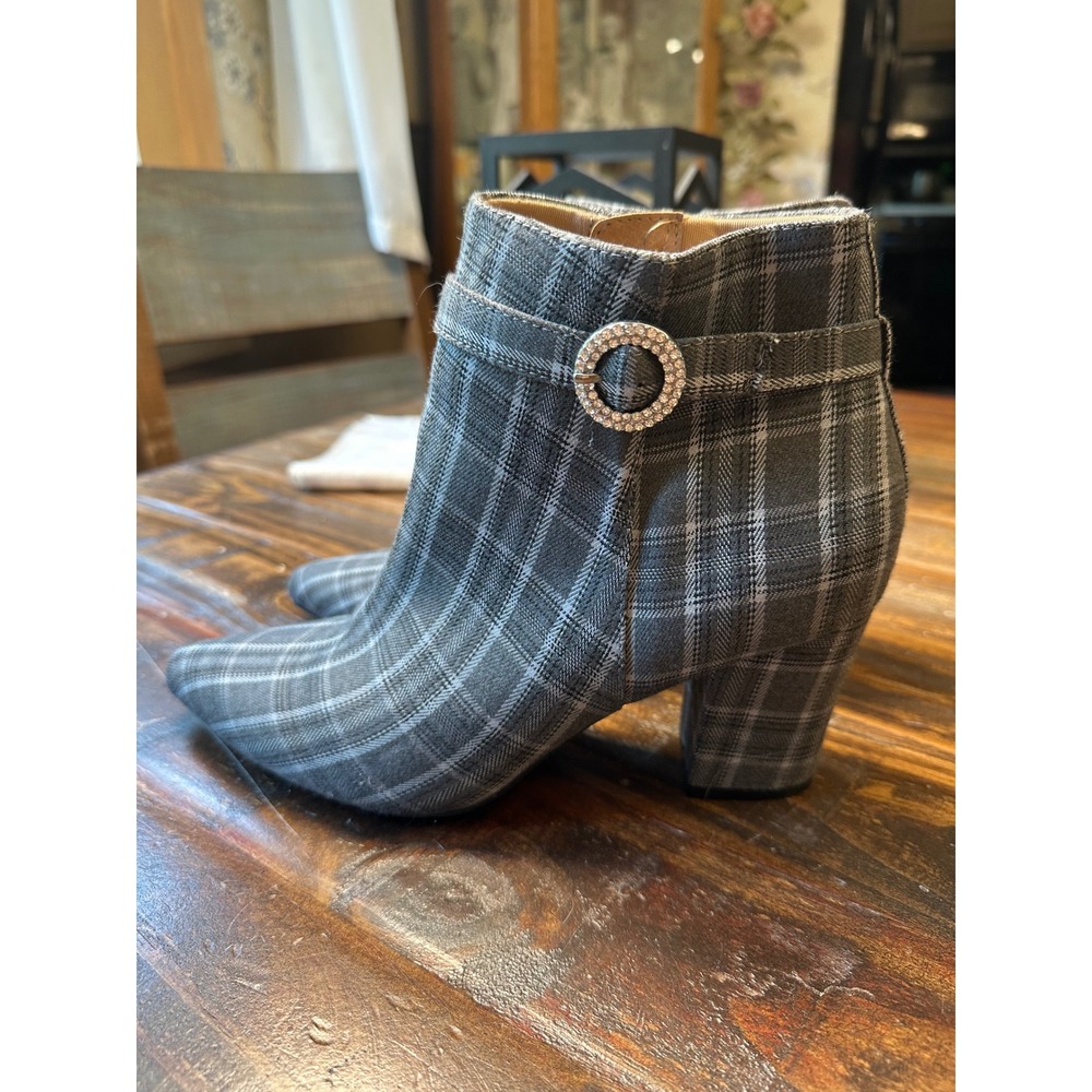 LifeStride Sparkle Grey‎ Plaid Rhinestone Buckle Ankle Boots 9W Pointed Toe Heel - Picture 6 of 10
